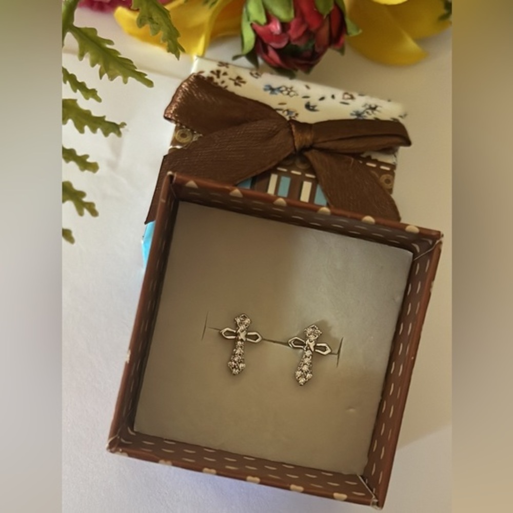 Stainless steel cross‎ earring